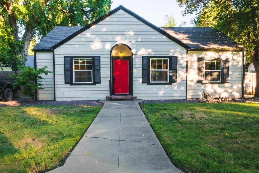 Lovely House Near Downtown, Home Away From Home! Чико Екстериор снимка